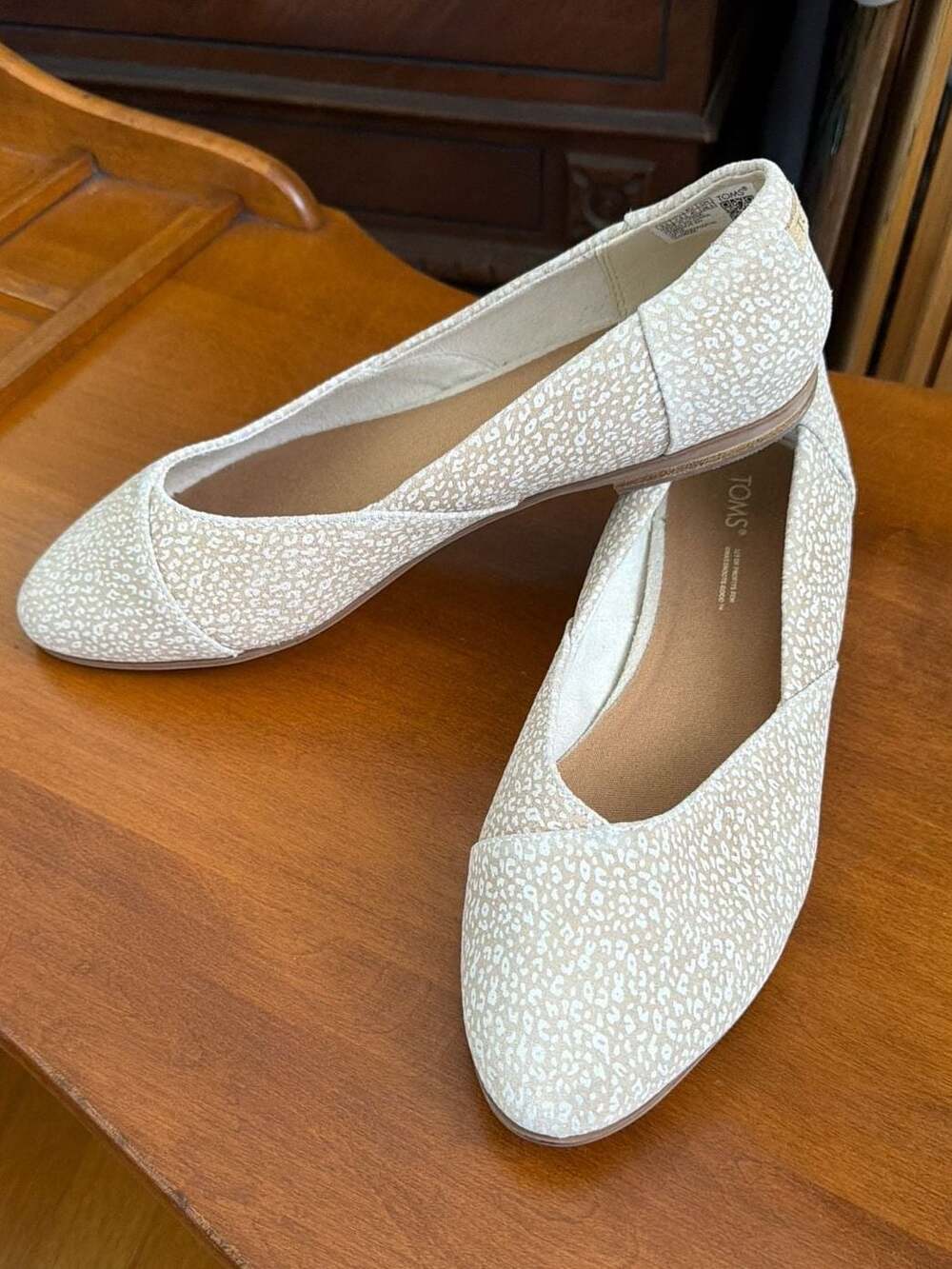TOMS Jutti Suede Leopard Print Ballet Flat Size 9.5